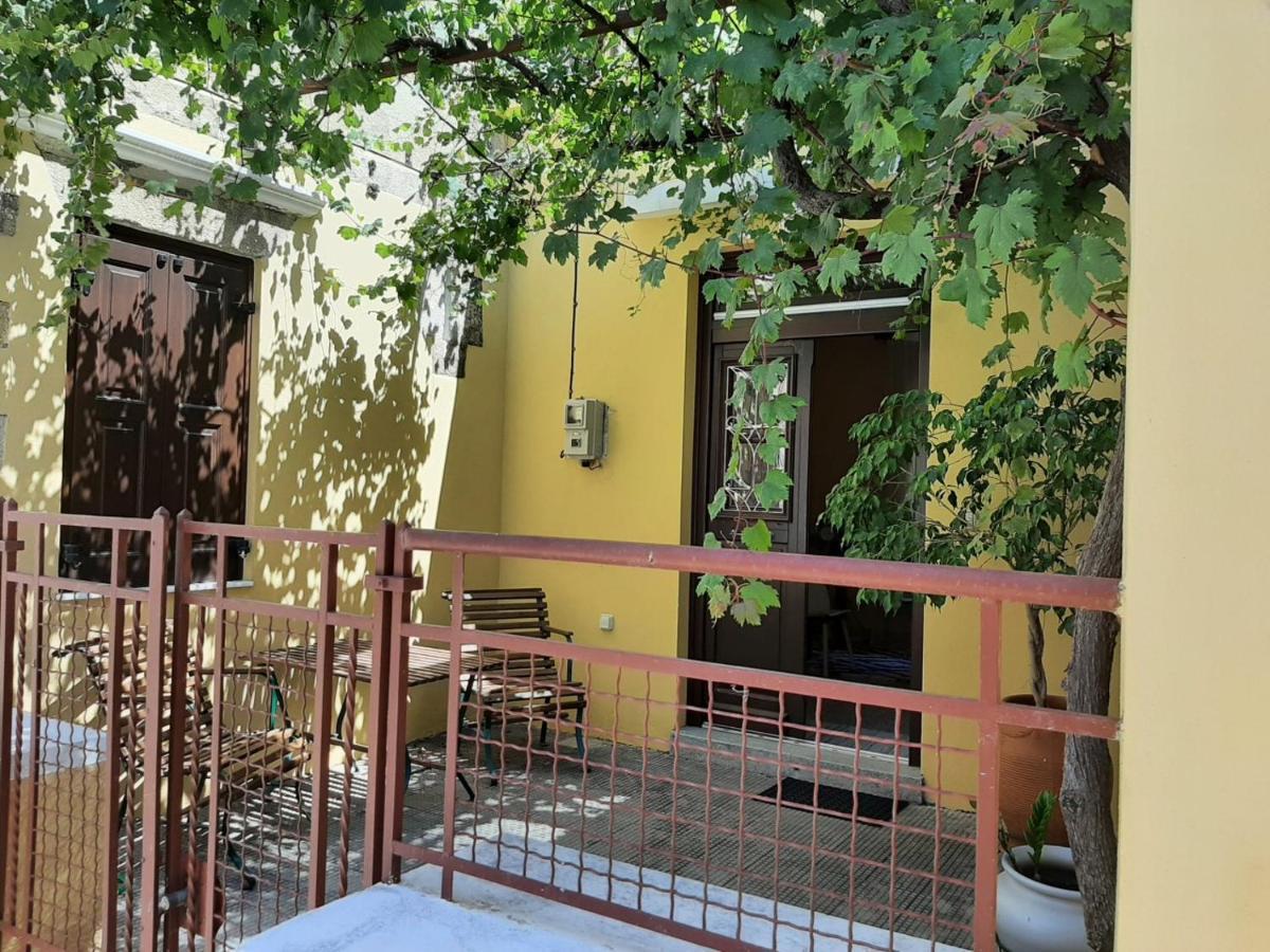 יאליסוס Alexandros Traditional House מראה חיצוני תמונה